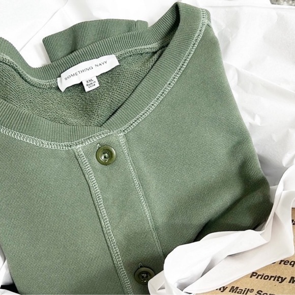 Follow me on Instagram! - Picture 5 of 11